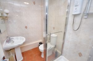 Downstairs shower room- click for photo gallery